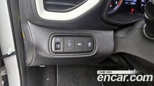 Hyundai Venue 1.6 Flux 2020 года из Южной Кореи