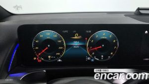 Mercedes-Benz GLB-Class GLB220 2021 года из Южной Кореи