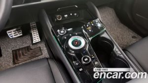 Kia Sportage Signature Gravity 2WD 2023 года из Южной Кореи