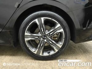 Kia K5 2.0 2021 года из Южной Кореи