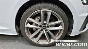 Audi A5 40 TDI 4WD Premium Sportback 2020 года из Южной Кореи