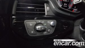 Audi A5 40 TDI 4WD Premium Sportback 2020 года из Южной Кореи