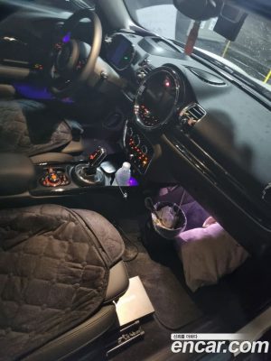 Mini Clubman CLASSIC COMFORT PACK 2021 года из Южной Кореи