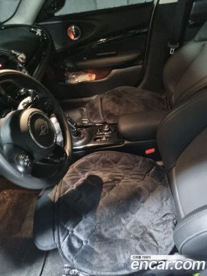 Mini Clubman CLASSIC COMFORT PACK 2021 года из Южной Кореи