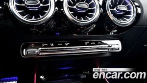 Mercedes-Benz GLA-Class GLA250 4MATIC 2021 года из Южной Кореи