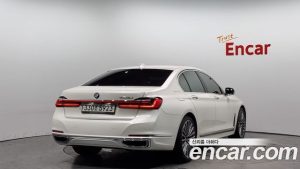 BMW 7-Series 740i Design Pure Excellence 2020 года из Южной Кореи