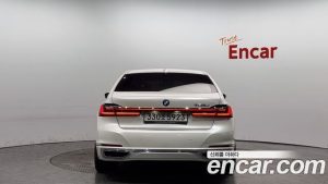 BMW 7-Series 740i Design Pure Excellence 2020 года из Южной Кореи