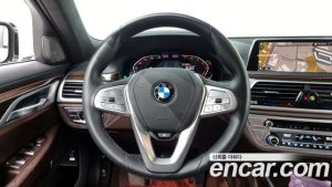 BMW 7-Series 740i Design Pure Excellence 2020 года из Южной Кореи