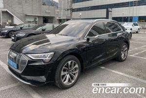 Audi e-tron 55 4WD 2023 года из Южной Кореи