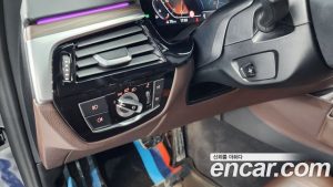 BMW 5-Series 520i M Sport 2020 года из Южной Кореи