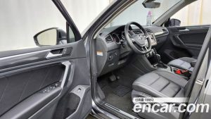 Volkswagen Tiguan 2.0 TDI Prestige 2020 года из Южной Кореи