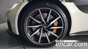 Astonmartin Vantage 4.0 V8 Coupe 2020 года из Южной Кореи