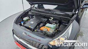 Kia Niro 1.6 HEV 2020 года из Южной Кореи