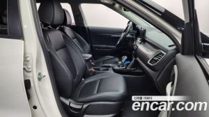 Kia Seltos Бензин 1.6 Turbo 2WD 2020 года из Южной Кореи