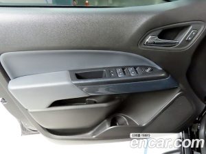 ChevroletGMDaewoo Colorado 3.6 Z71-X Midnight 4WD 2021 года из Южной Кореи