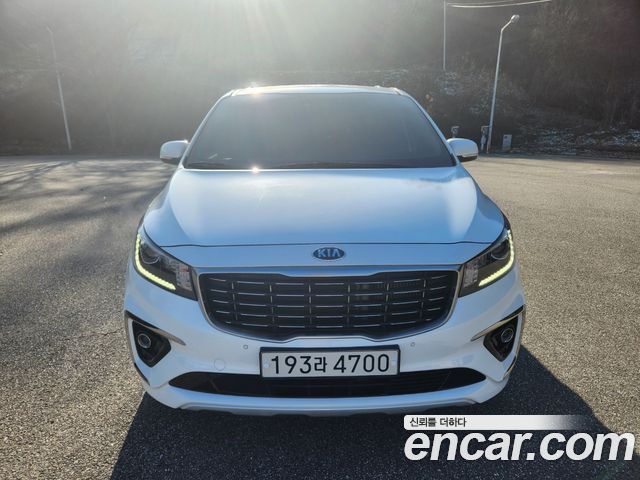 Kia Carnival 9-Seater Prestige 2020 года из Кореи
