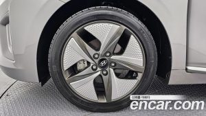 Hyundai Ioniq 1.6 HEV 2020 года из Южной Кореи