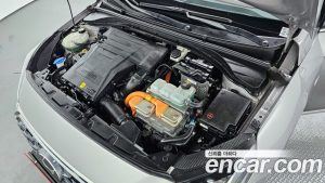 Hyundai Ioniq 1.6 HEV 2020 года из Южной Кореи