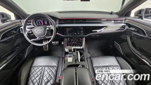 Audi S8 4.0 TFSI 4WD LWB 2020 года из Южной Кореи