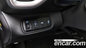 Hyundai Venue 1.6 Smart 2020 года из Южной Кореи