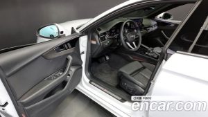 Audi A5 40 TFSI 4WD Premium Sportback 2023 года из Южной Кореи