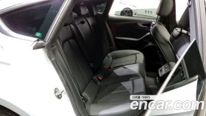 Audi A5 40 TFSI 4WD Premium Sportback 2023 года из Южной Кореи