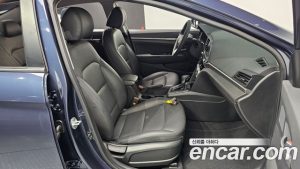Hyundai AVANTE 1.6 2020 года из Южной Кореи