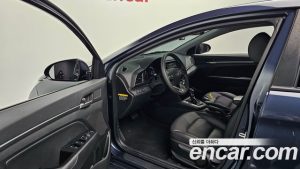 Hyundai AVANTE 1.6 2020 года из Южной Кореи