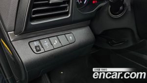 Hyundai AVANTE 1.6 2020 года из Южной Кореи