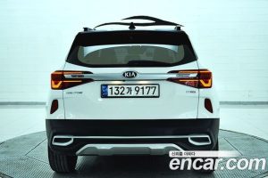 Kia Seltos Бензин 1.6 Turbo 2WD 2022 года из Южной Кореи