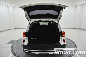 Kia Seltos Бензин 1.6 Turbo 2WD 2022 года из Южной Кореи