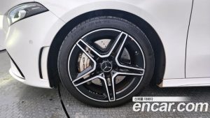 Mercedes-Benz A-Class AMG A35 4MATIC SEDAN 2021 года из Южной Кореи