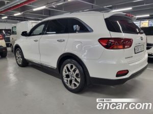 Kia Sorento Дизель 2.0 2WD 2020 года из Южной Кореи