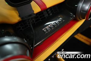 Ferrari 812 6.5 V12 2021 года из Южной Кореи