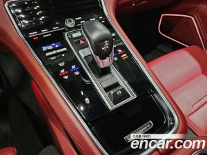 Porsche Panamera 4.0 GTS 2021 года из Южной Кореи