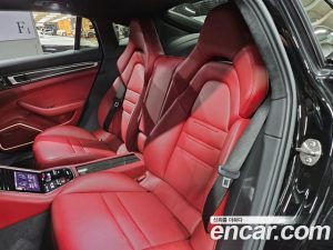 Porsche Panamera 4.0 GTS 2021 года из Южной Кореи