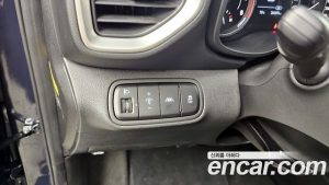 Hyundai Venue 1.6 Modern 2020 года из Южной Кореи