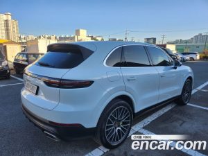 Porsche Cayenne 3.0 E-하이브리드 2020 года из Южной Кореи
