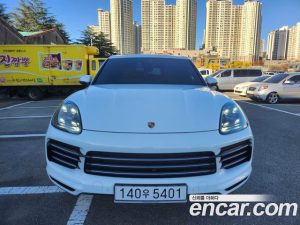 Porsche Cayenne 3.0 E-하이브리드 2020 года из Южной Кореи