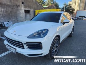 Porsche Cayenne 3.0 E-하이브리드 2020 года из Южной Кореи