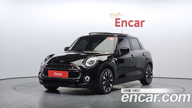 Mini Cooper 5Door HIGH 2020 года из Кореи