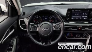 Kia Seltos Бензин 1.6 Turbo 2WD 2020 года из Южной Кореи