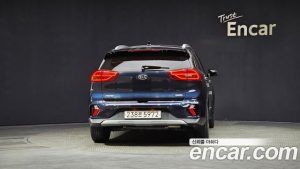 Kia Niro 1.6 HEV 2020 года из Южной Кореи