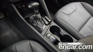 Kia Niro 1.6 HEV 2020 года из Южной Кореи