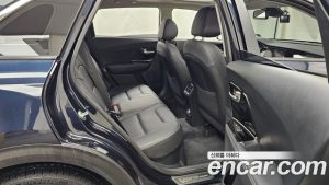 Kia Niro 1.6 HEV 2020 года из Южной Кореи