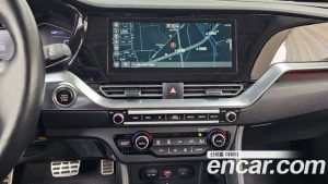 Kia Niro 1.6 HEV 2020 года из Южной Кореи