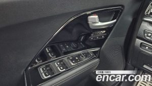 Kia Niro 1.6 HEV 2020 года из Южной Кореи