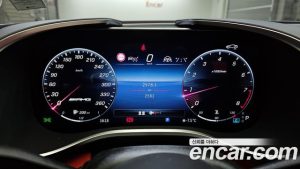Mercedes-Benz SL-Class AMG SL63 4MATIC+ 2023 года из Южной Кореи