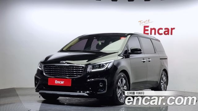 Kia Carnival 9-Seater Luxury 2020 года из Кореи