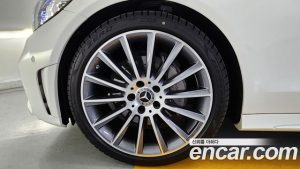 Mercedes-Benz C-Class C200 Coupe 2023 года из Южной Кореи
